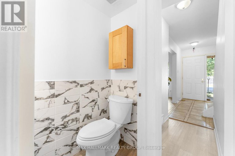 28819606/41-sovereign-avenue/craig-henrywoodvale/ottawa/ontario/K2G4W8_26
