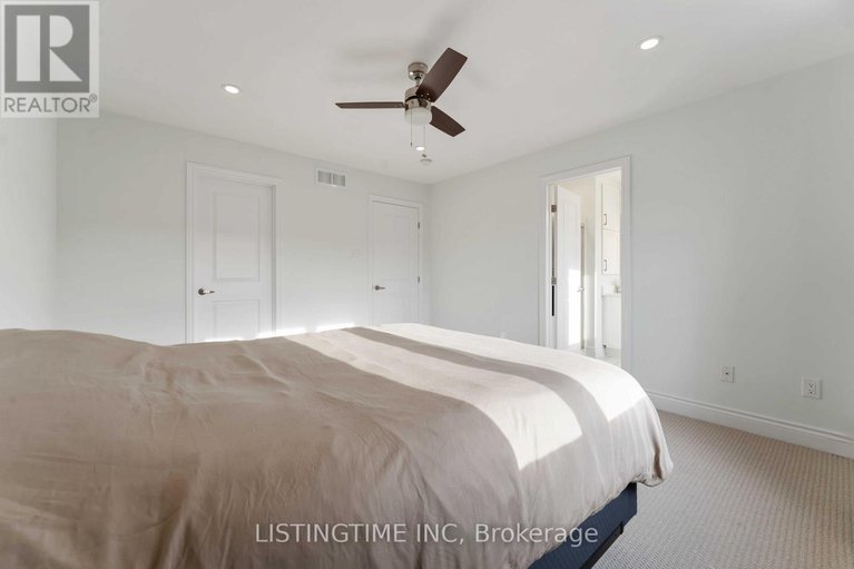 29440347/704-brian-good-avenue/riverside-southgloucester-glen/ottawa/ontario/K4M0C1_13