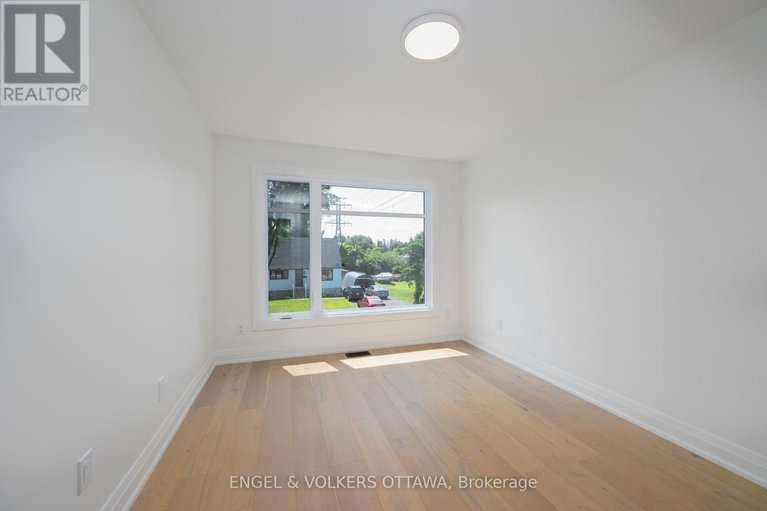 28265491/a-75-granton-avenue/meadowlandsst-claire-gardens/ottawa/ontario/K2G1W9_26