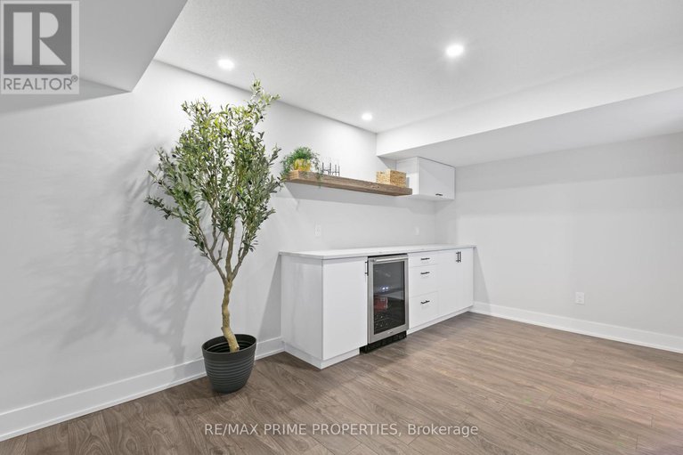 29104986/148-aubrais-crescent/orleans-village/ottawa/ontario/K1W0N1_31