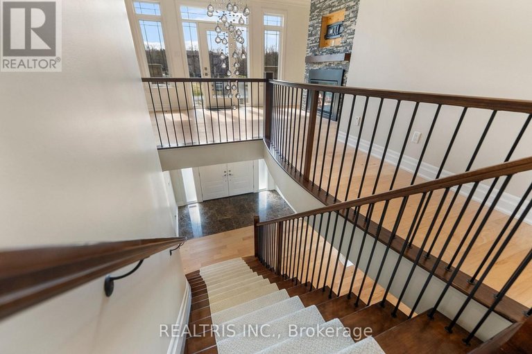 29604659/5813-red-castle-ridge/manotick-east-to-manotick-station/ottawa/ontario/K4M0A4_11