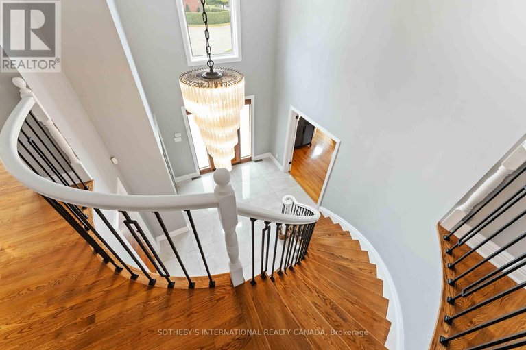 28996466/19-campfield-court/pineglencountry-place/ottawa/ontario/K2E7X8_19