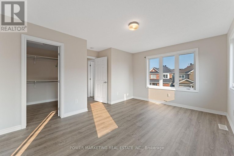 28752375/701-megrez-way/half-moon-bay/ottawa/ontario/K2J6S9_17