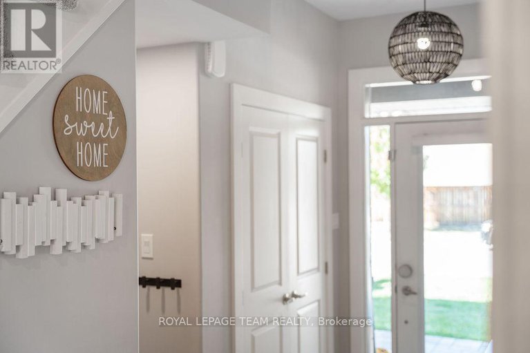 28963123/321-proud-walk/stittsville-south/ottawa/ontario/K2S2L6_5