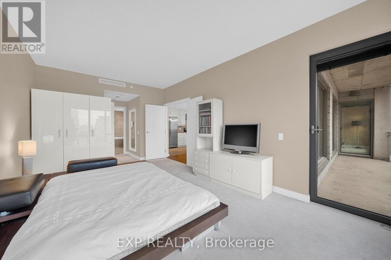 29597274/1103-90-george-street/lower-townbyward-market/ottawa/ontario/K1N0A8_19