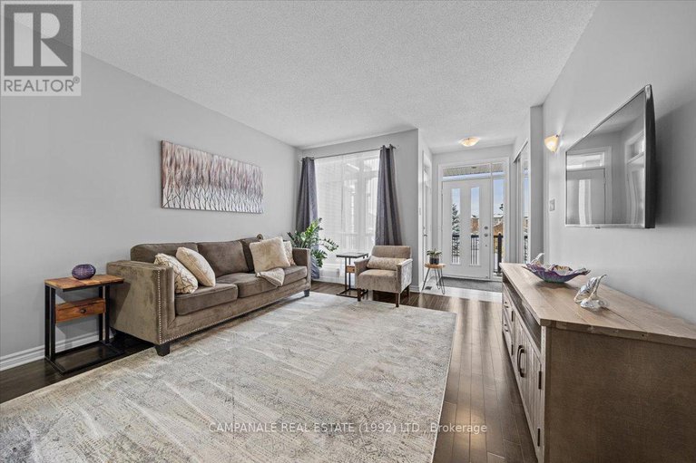 29101304/111-poplin-street-s/riverside-southgloucester-glen/ottawa/ontario/K4M0G7_5