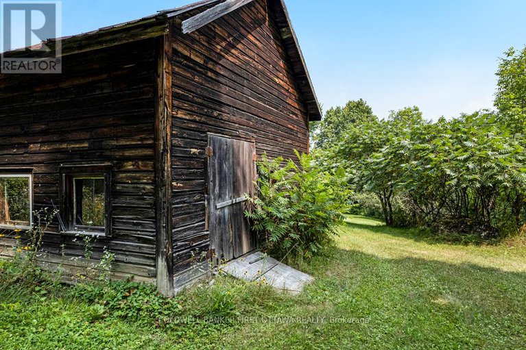 28732673/1373-flower-station-road/lanark-highlands-lavant-twp/lanark-highlands/ontario/K0G1K0_42