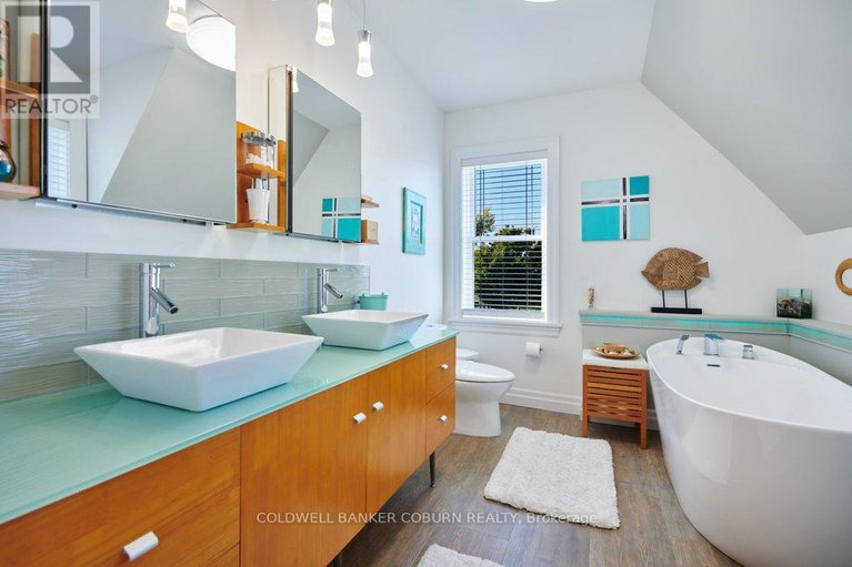 29382329/54-lakeshore-drive/morrisburg/south-dundas/ontario/K0C1X0_27