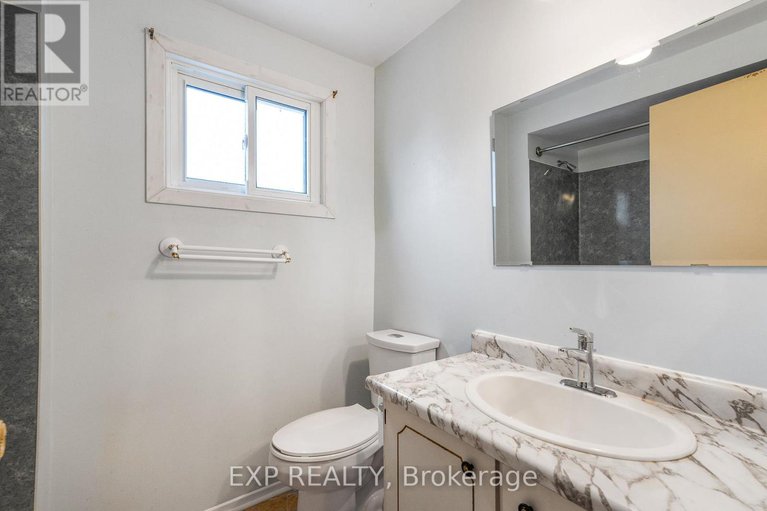 29125286/48-2276-orient-park-drive/blackburn-hamlet-south/ottawa/ontario/K1B4Z7_20