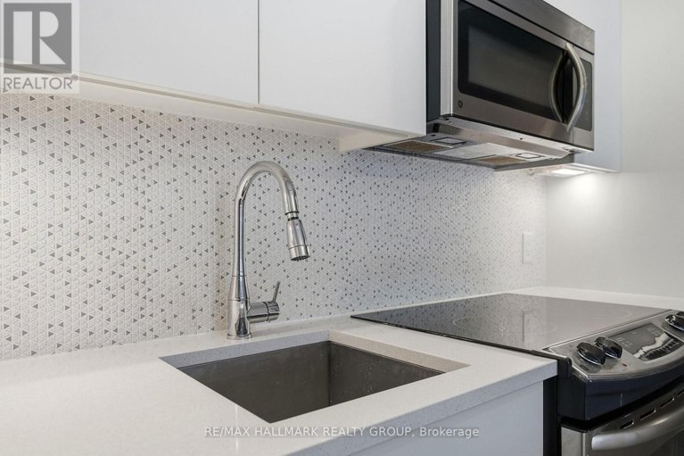 29497685/507-108-richmond-road/westborohampton-park/ottawa/ontario/K1Z6V9_9