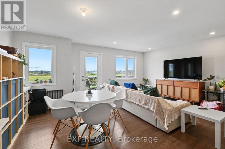 28611838/6323-perth-street/btwn-franktown-rd-fallowfield-rd/ottawa/ontario/K0A2Z0_26