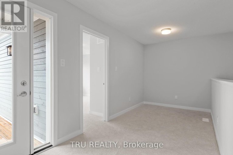 29570536/75-hackamore-crescent/goulbourn-twp-from-franktown-rdsouth-to-rideau/ottawa/ontario/K0A2Z0_22