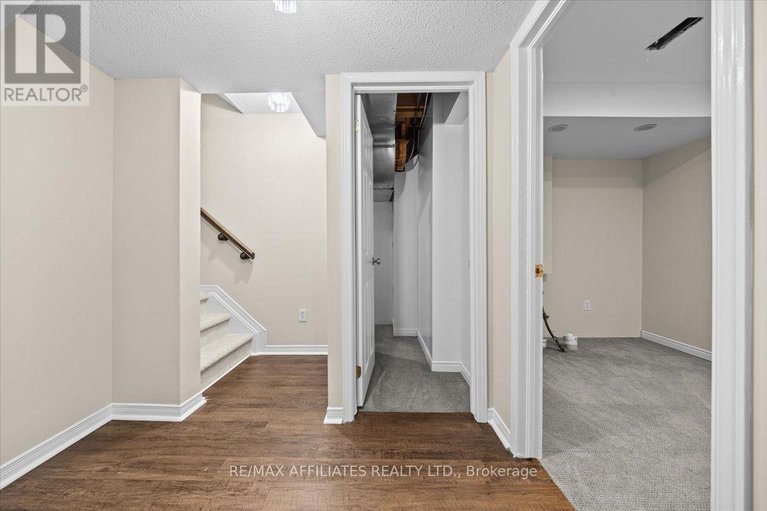 28647317/1510-duplante-avenue/fallingbrookpineridge/ottawa/ontario/K4A3Y8_28
