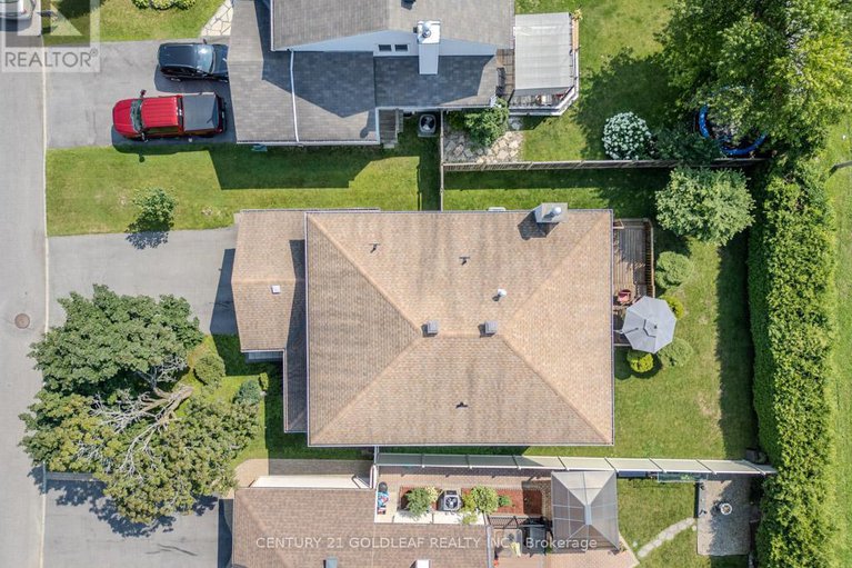 28627502/612-chenier-way/fallingbrookpineridge/ottawa/ontario/K4A1R1_46