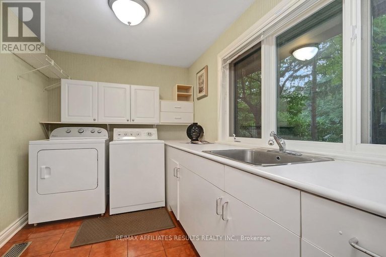 28899116/30-pentland-crescent/beaverbrook/ottawa/ontario/K2K1V5_23