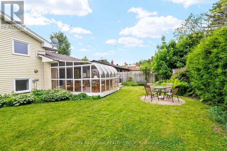 28581725/2143-hubbard-crescent/beacon-hill-north/ottawa/ontario/K1J6L3_35