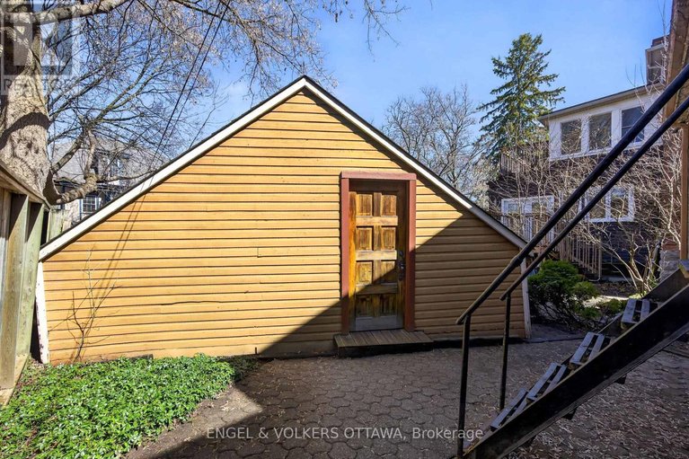 29643099/23-woodlawn-avenue/glebe/ottawa/ontario/K1S2S8_45