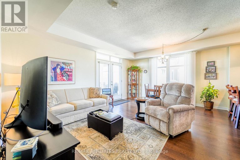 28229405/201-220-janka-private/emerald-meadowstrailwest/ottawa/ontario/K2V0E6_16