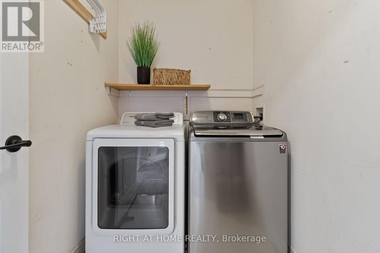 29253962/139-locheland-crescent/barrhaven-east/ottawa/ontario/K2G6H3_26