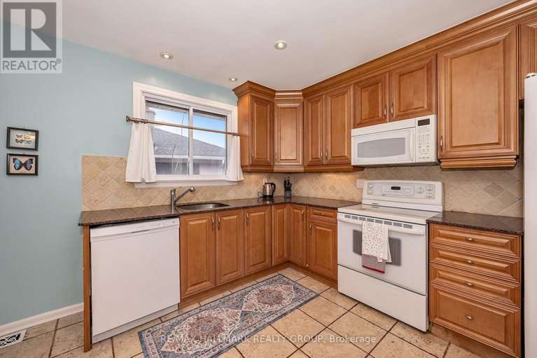 29684996/735-chapman-boulevard/elmvale-acres/ottawa/ontario/K1G1T7_14