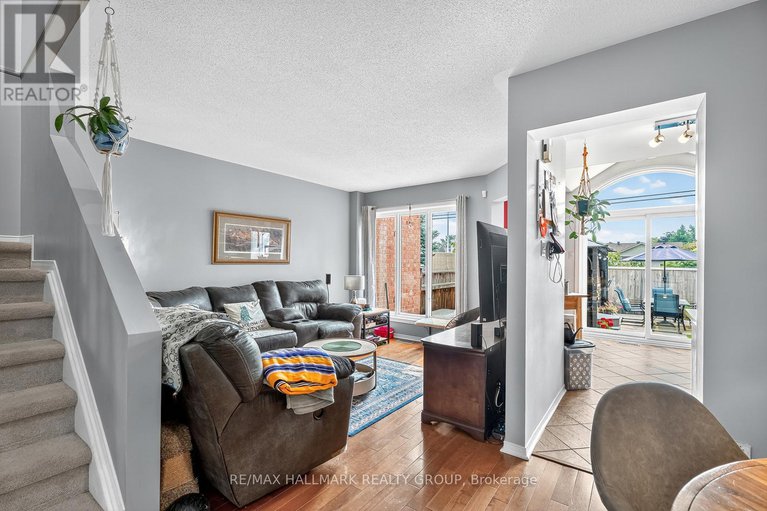 28702386/6212-arbourwood-drive/chapel-hill/ottawa/ontario/K1C7L6_15