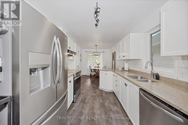 29219285/6127-abbott-street-e/stittsville-central/ottawa/ontario/K2S1V5_16