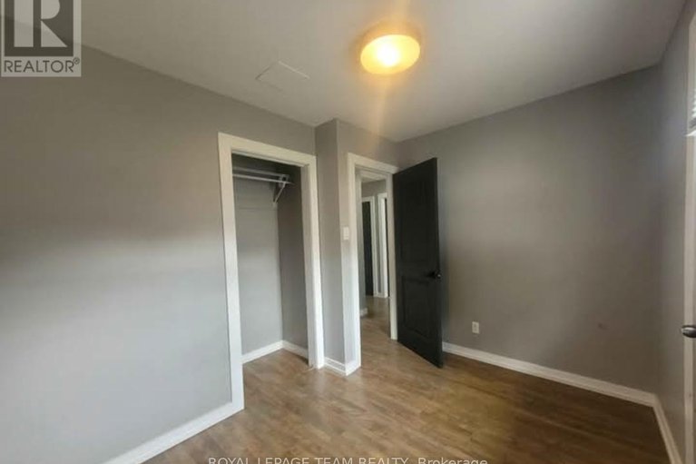 28895850/726-cummings-avenue/castle-heightsrideau-high/ottawa/ontario/K1K2L1_18