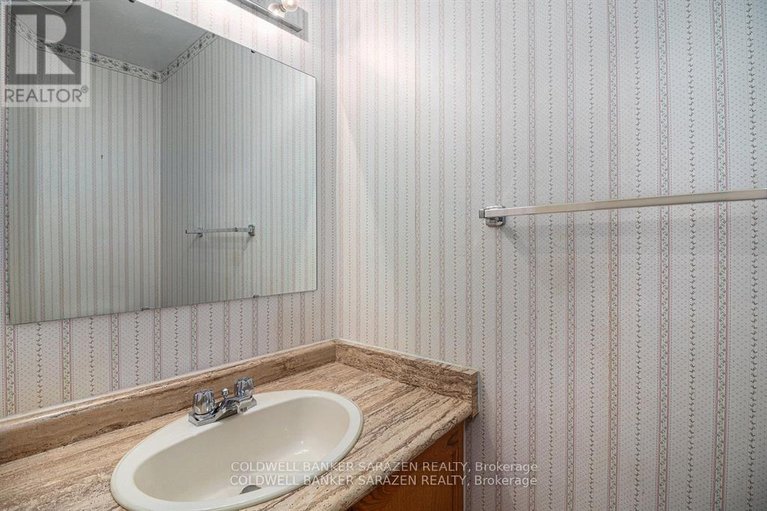 29477070/557-latour-crescent/fallingbrookgardenway-south/ottawa/ontario/K4A1N6_19
