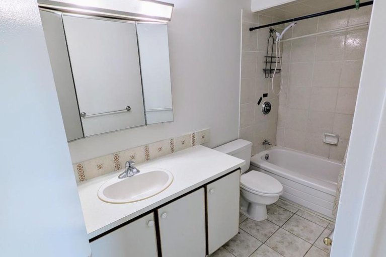 28798159/2512-1081-ambleside-drive/woodroffe/ottawa/ontario/K2B8C8_8