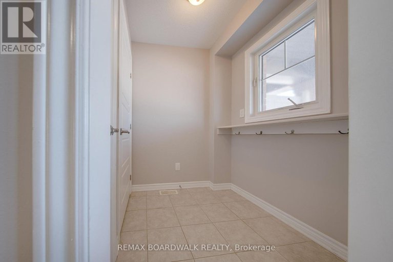 29283781/132-conifer-creek-circle/emerald-meadowstrailwest/ottawa/ontario/K2M0M2_4