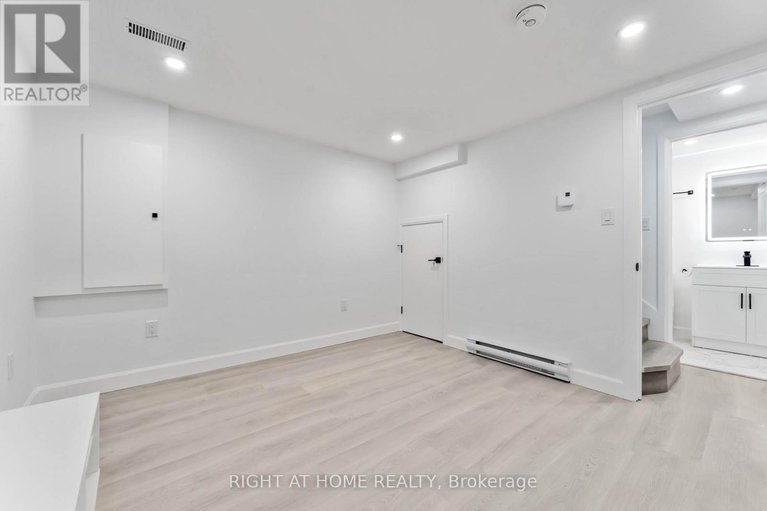 29309967/2700-priscilla-street/britannia/ottawa/ontario/K2B7E2_36