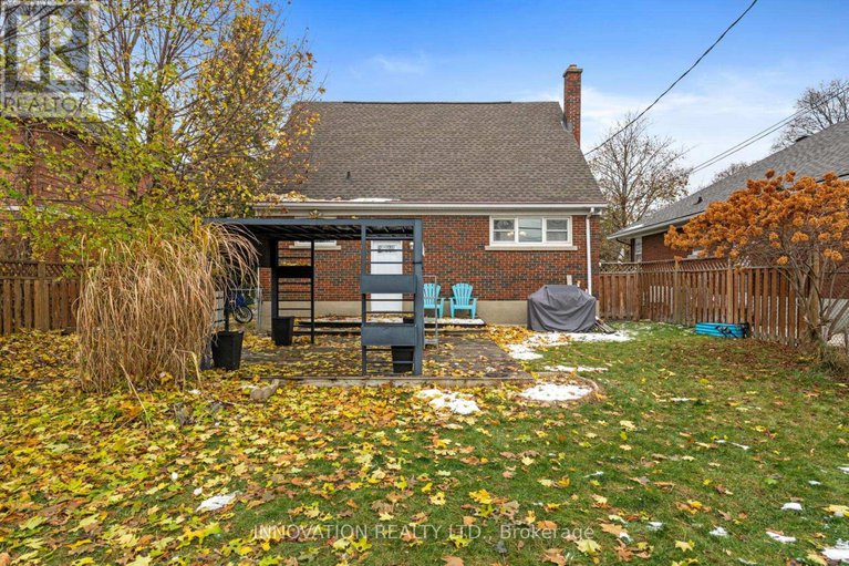 29116393/542-wolffdale-crescent/overbrookcastle-heights/ottawa/ontario/K1K1N5_39