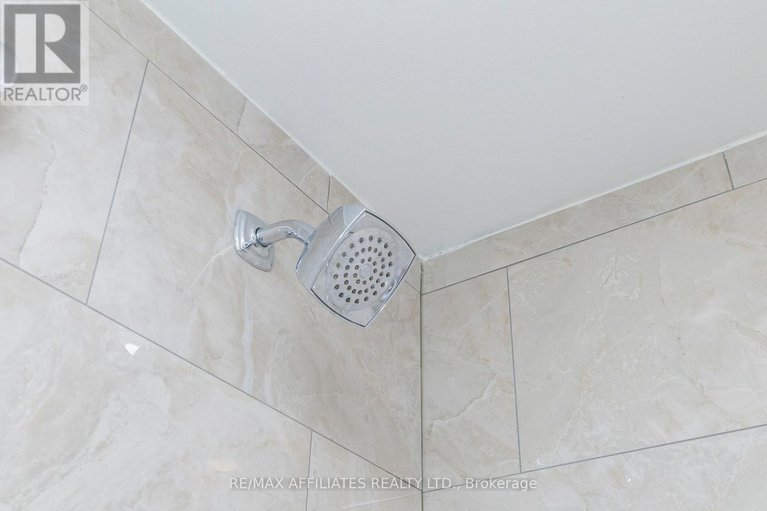 29175531/910-borland-drive/chatelaine-village/ottawa/ontario/K1E1X6_32