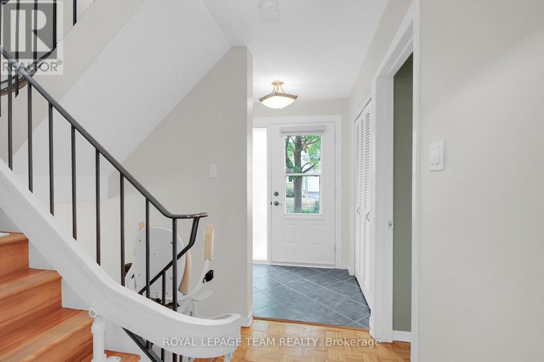 28762114/26-jackson-court/beaverbrook/ottawa/ontario/K2K1B7_4