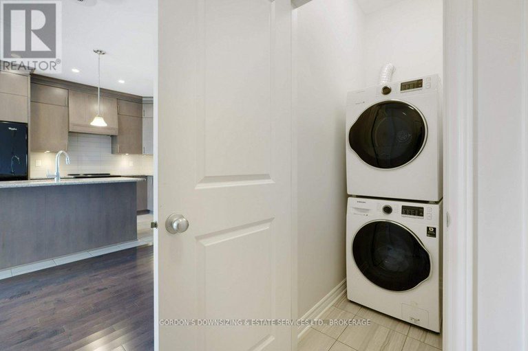 29090696/281-brambling-way/half-moon-bay/ottawa/ontario/K2J6E3_11