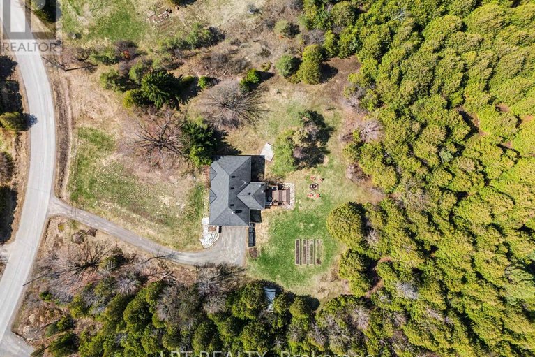 29665088/8297-nashdale-drive/osgoode-twp-north-of-reg-rd-6/ottawa/ontario/K0A2P0_37