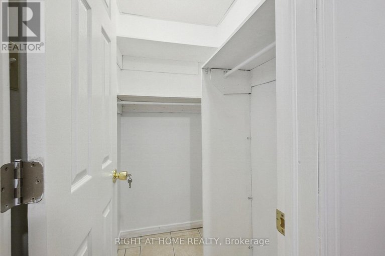 28485638/5119-lerner-way/beacon-hill-south/ottawa/ontario/K1J1B3_49