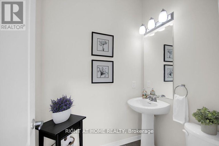 28995179/507-radiant-private/emerald-meadowstrailwest/ottawa/ontario/K2M0M9_5