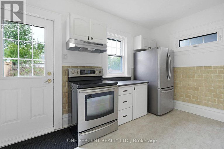 28348247/165-hawthorne-avenue/ottawa-east/ottawa/ontario/K1S0B2_16