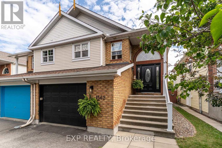 28873619/1562-lisbon-street/fallingbrookpineridge/ottawa/ontario/K4A4B9_2