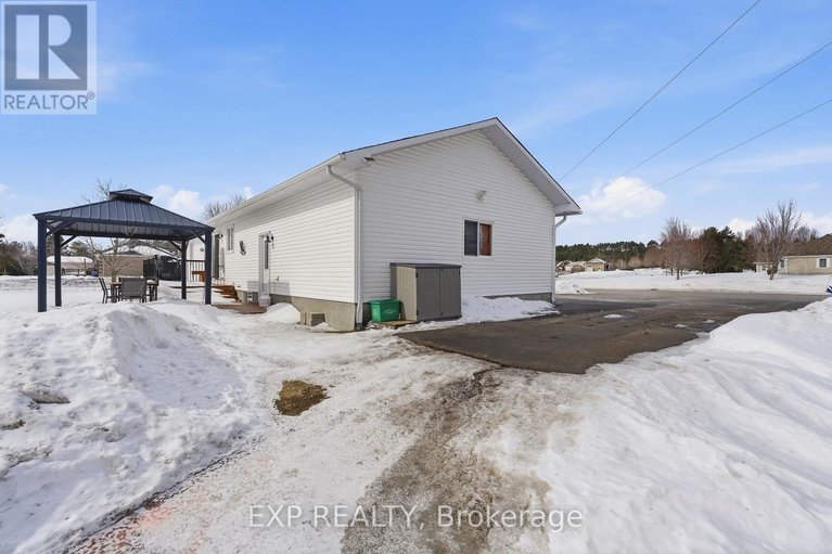 29437071/2174-lemery-street/clarencerockland-twp/clarence-rockland/ontario/K0A1E0_43