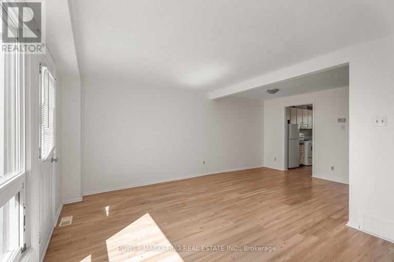 28515653/1280-bethamy-lane/beacon-hill-south/ottawa/ontario/K1J8P3_14