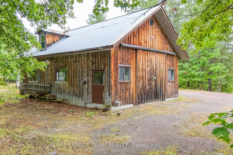 28753812/200-smith-lane/pakenham/mississippi-mills/ontario/K0A2X0_7