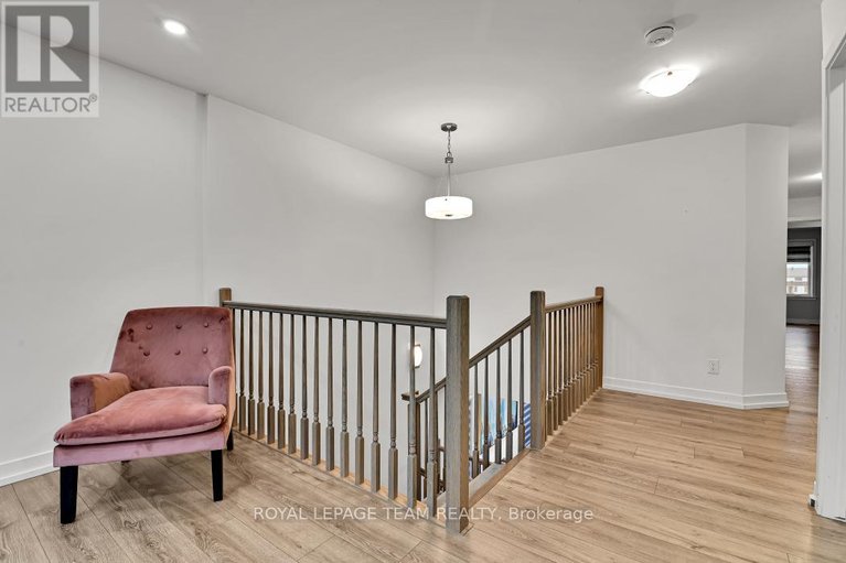 29469522/912-duxbury-lane/riverside-southgloucester-glen/ottawa/ontario/K4M0M2_14