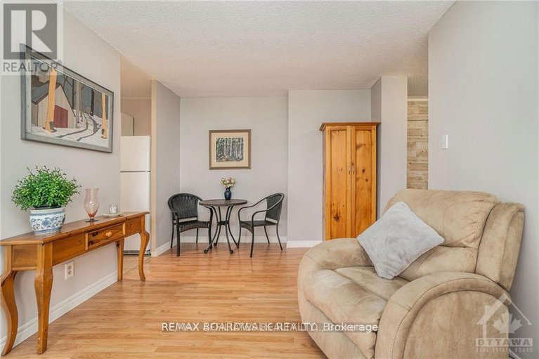 29427198/717-2000-jasmine-crescent/beacon-hill-south/ottawa/ontario/K1J8K4_6