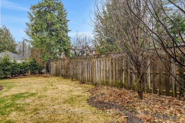 29619471/2d-4-columbus-avenue/overbrook/ottawa/ontario/K1K1R3_43