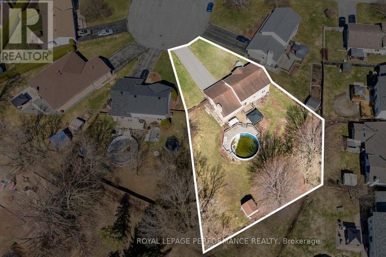 29638186/54-lapointe-boulevard/embrun/russell/ontario/K0A1W0_44