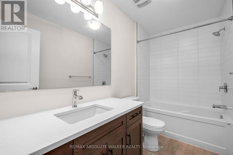 29075457/702-du-rivage-street/town-of-rockland/clarence-rockland/ontario/K4K0K1_27