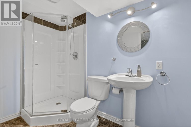 29182654/59-polo-lane/emerald-meadowstrailwest/ottawa/ontario/K2M2Y4_38