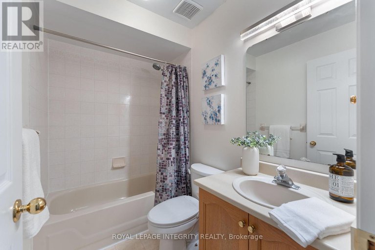 28613596/11-baton-court/katimavik/ottawa/ontario/K2L4C8_18